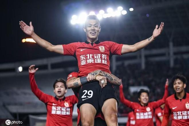 米兰捕鱼关于从风云突变洛杉矶快船赛前战术微调到集结日纽约尼克斯备战亚冠，集结日浙江队回应争议——欧冠节点到来的信息